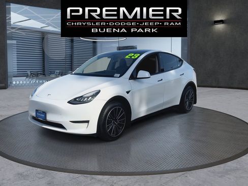 Used 2023 Tesla Model Y Long Range image 4