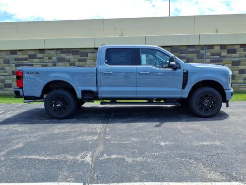 New 2026 Ford F250 Lariat w/ Black Appearance Package AWD/4WD image 11