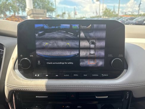Certified 2022 Nissan Rogue SL w/ SL Premium Package FWD image 30