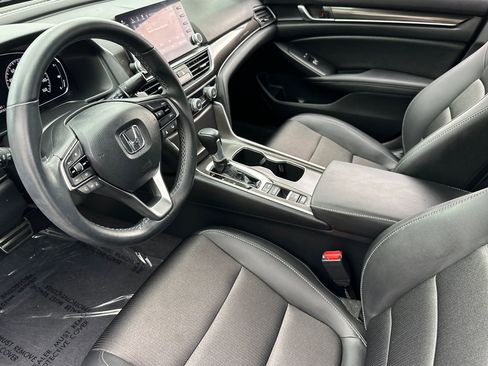 Used 2022 Honda Accord Sport image 4