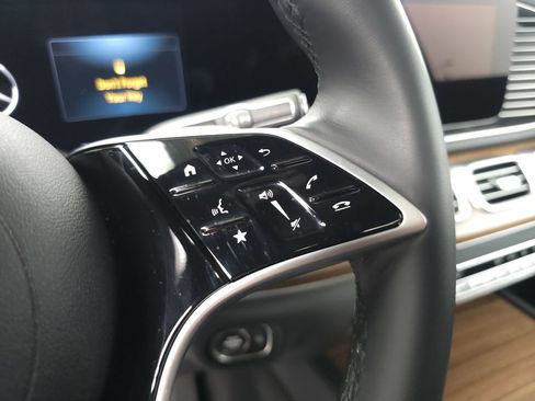 Certified 2026 Mercedes-Benz GLE 350 4MATIC image 13