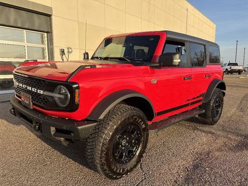 Used 2024 Ford Bronco Wildtrak AWD/4WD image 1