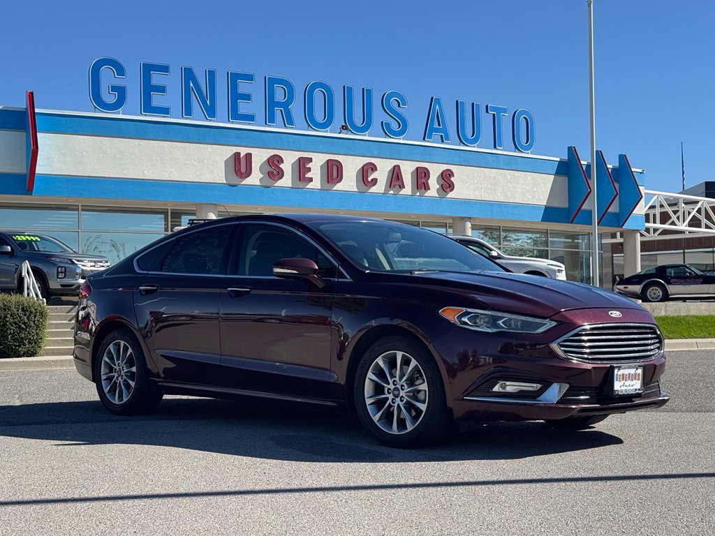 Used 2017 Ford Fusion SE w/ Fusion SE Technology Package FWD image 1