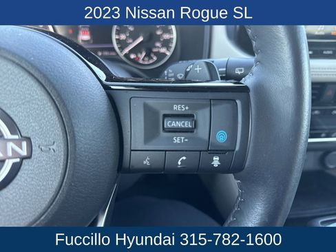 Used 2023 Nissan Rogue SL w/ SL Premium Package image 17