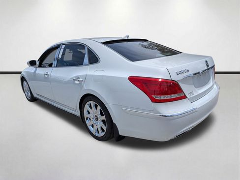 Used 2012 Hyundai Equus Signature RWD image 6