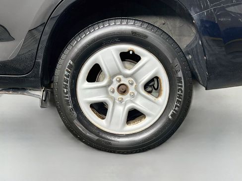 Used 2010 Toyota RAV4 4WD image 27