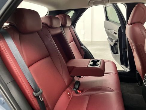 Used 2024 MAZDA CX-30 AWD 2.5 S w/ Preferred Package image 17