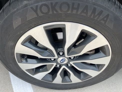 Certified 2024 Subaru Outback Limited AWD/4WD image 7