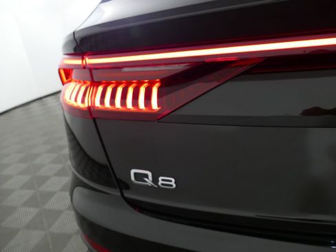 Used 2023 Audi Q8 Prestige w/ Prestige Package AWD/4WD image 9