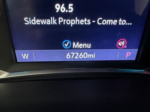 Used 2021 Chevrolet Traverse Premier image 24