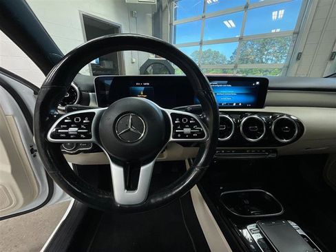 Used 2020 Mercedes-Benz A 220 4MATIC image 15