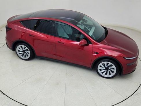 Used 2026 Tesla Model Y AWD image 74