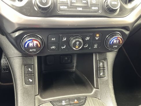 Used 2017 GMC Acadia SLE w/ Driver Alert Package I image 20