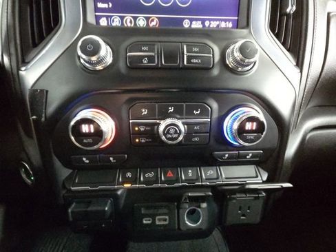 Used 2020 GMC Sierra 1500 SLE w/ SLE Value Package AWD/4WD image 26