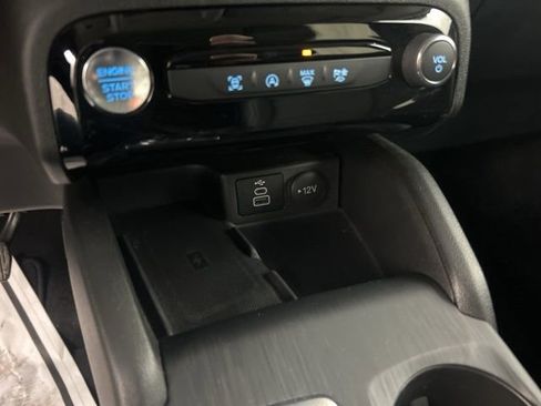 Used 2025 Ford Escape Platinum image 21