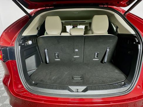 Certified 2024 MAZDA CX-90 Plug-In Hybrid w/ Preferred AWD/4WD image 27