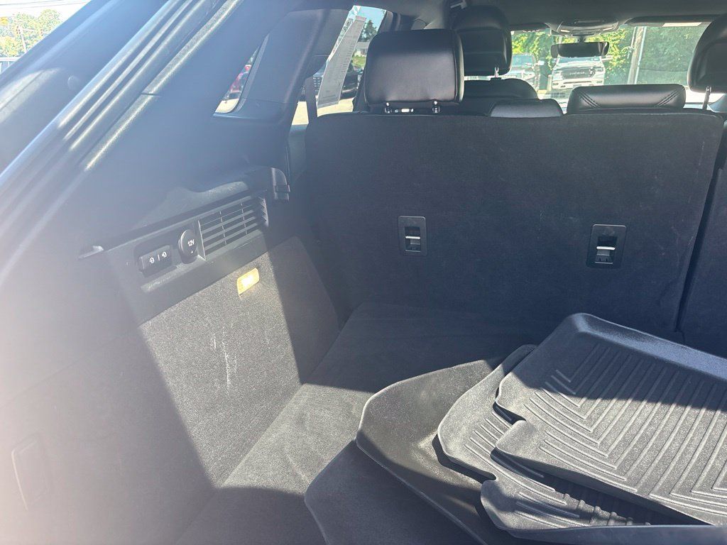 Used 2019 Lincoln Nautilus Select AWD/4WD image 13