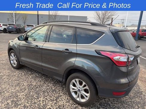 Used 2018 Ford Escape SE image 4