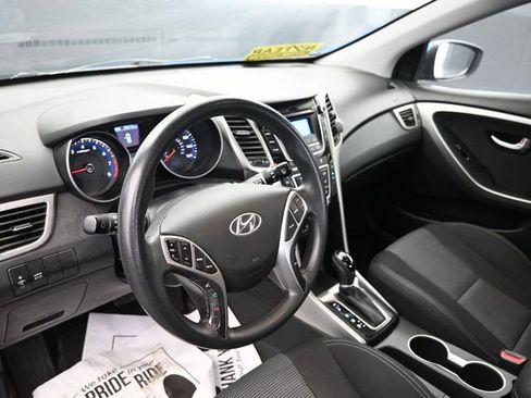 Used 2017 Hyundai Elantra GT image 20