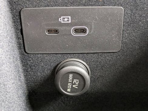 New 2026 Volvo XC90 B6 Ultra AWD/4WD image 32