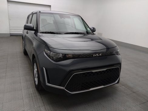 Used 2025 Kia Soul LX image 14