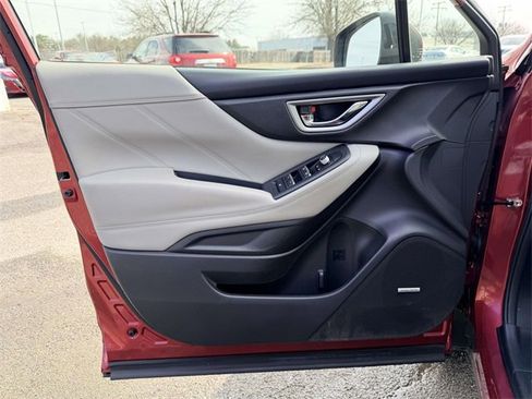 Used 2021 Subaru Forester Limited image 16