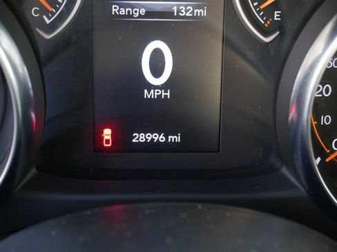 Used 2022 Jeep Gladiator Sport image 18