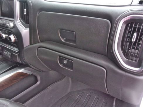 Used 2019 GMC Sierra 1500 SLT w/ SLT Premium Plus Package AWD/4WD image 39