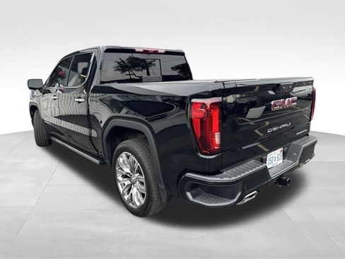 Used 2025 GMC Sierra 1500 Denali w/ Denali Reserve Package AWD/4WD image 3