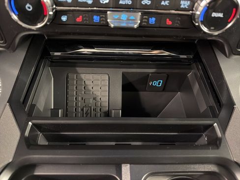 New 2026 Ford F250 Lariat w/ Black Appearance Package AWD/4WD image 13