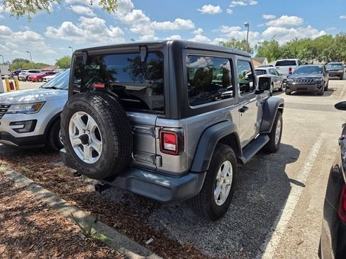 Used 2018 Jeep Wrangler Sport AWD/4WD image 7
