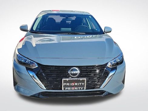 Used 2025 Nissan Sentra SV image 8