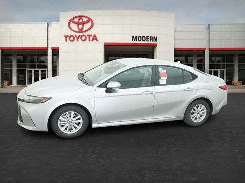 New 2026 Toyota Camry LE image 7