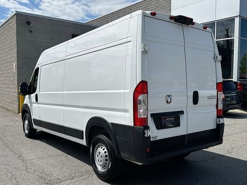 Used 2025 RAM ProMaster 2500 w/ Convenience Group FWD image 5
