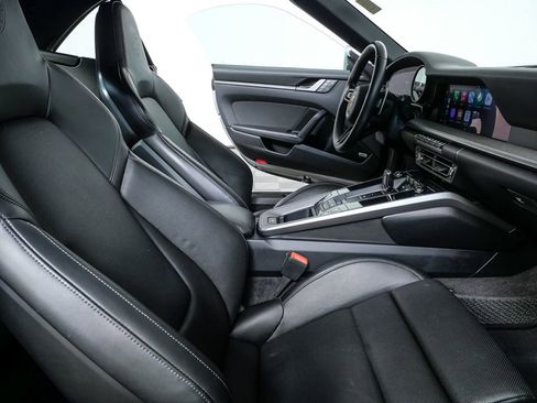 Certified 2022 Porsche 911 Carrera 4S image 17