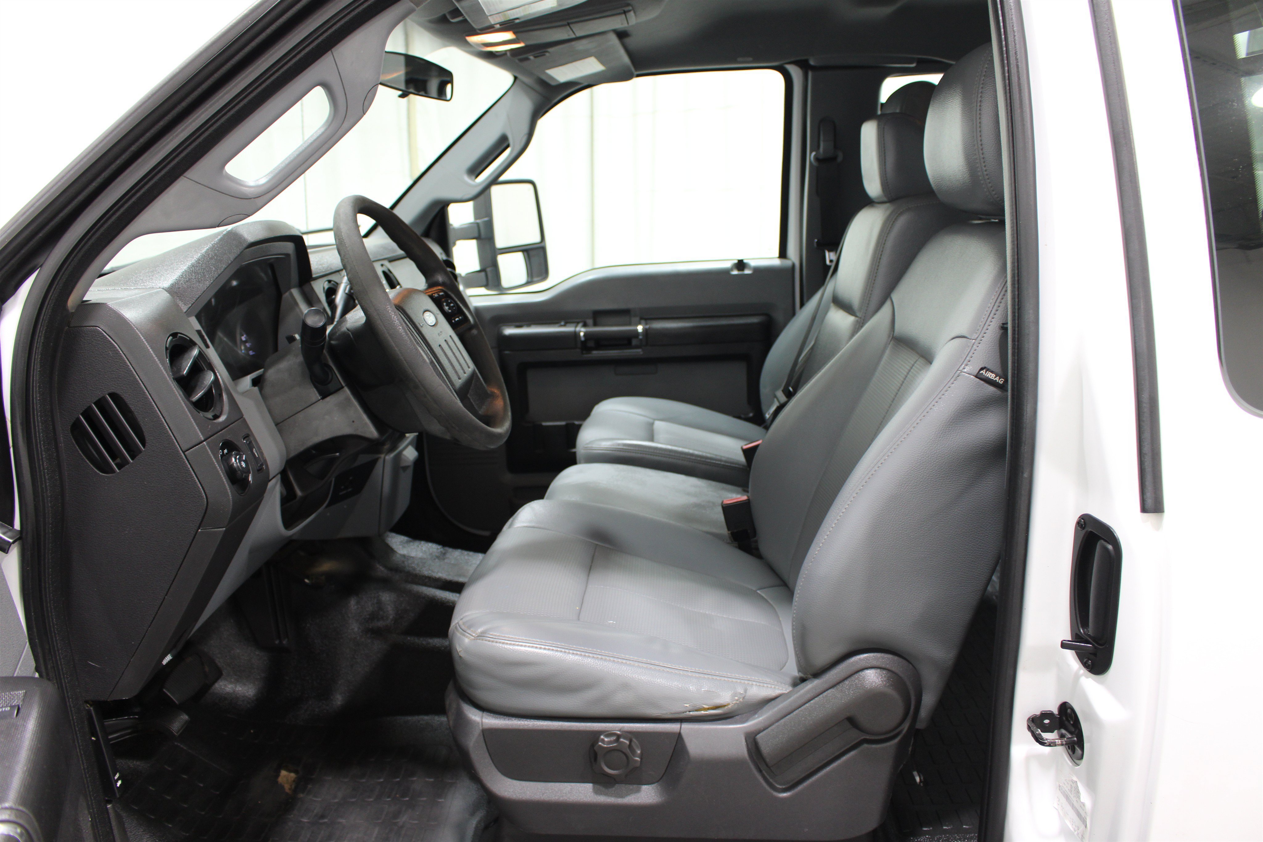Used 2014 Ford F350 XL w/ Power Equipment Group AWD/4WD image 3