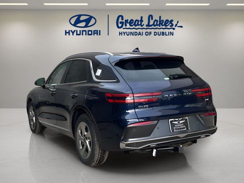 Used 2026 Genesis GV70 2.5T Advanced AWD/4WD image 3