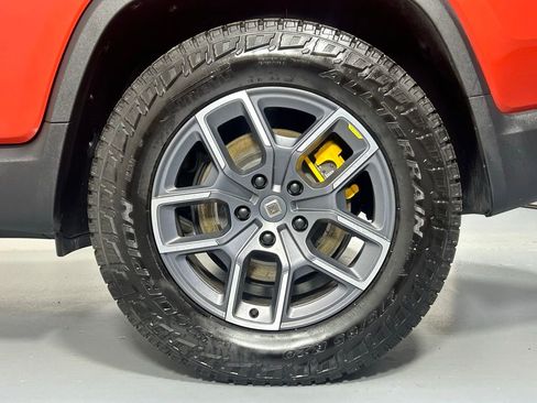 Used 2023 Rivian R1T Adventure image 36