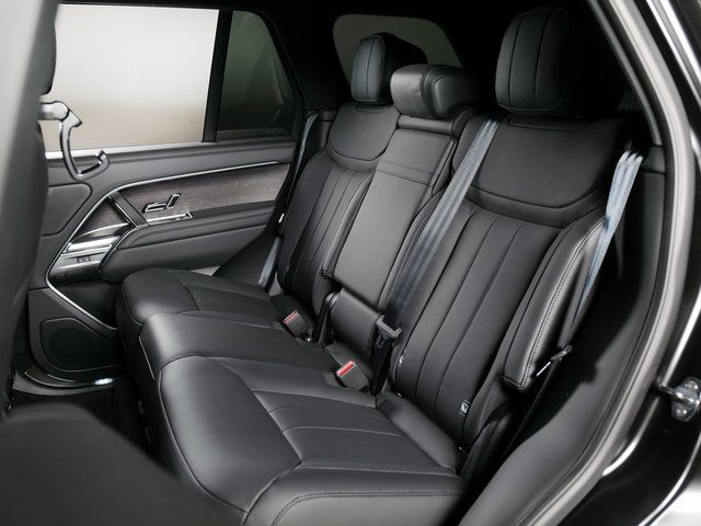 New 2026 Land Rover Range Rover SE AWD/4WD image 5