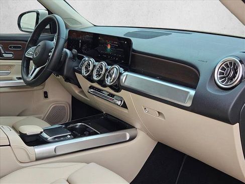 Certified 2023 Mercedes-Benz GLB 250 image 22