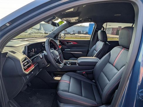 New 2026 Chevrolet Traverse RS image 12