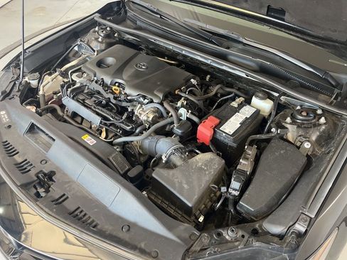 Used 2023 Toyota Camry SE FWD image 11