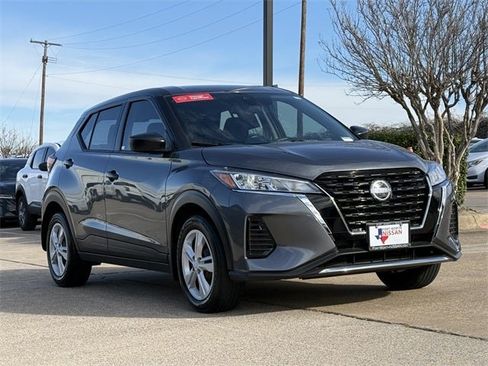Used 2024 Nissan Kicks S image 2