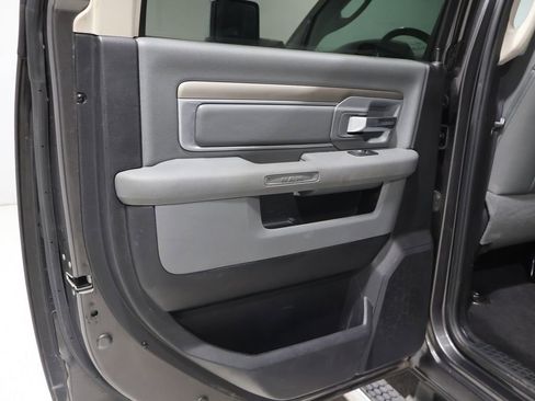 Used 2015 RAM 2500 Big Horn image 19