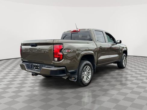 Used 2024 Chevrolet Colorado LT w/ LT Convenience Package AWD/4WD image 10
