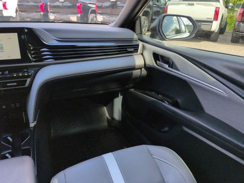 Used 2026 Toyota Camry SE FWD image 16