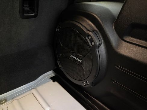 Used 2021 Jeep Wrangler Unlimited Sahara image 39