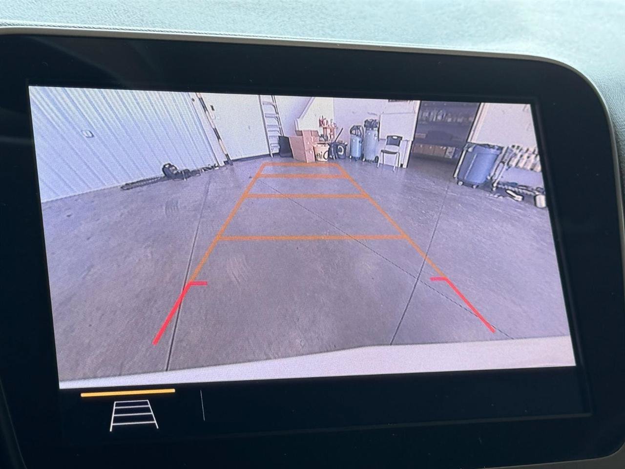 Used 2021 Chevrolet Equinox Premier AWD/4WD image 17