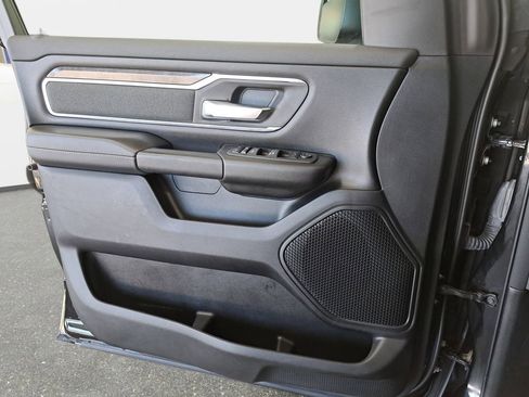 Used 2022 RAM 1500 Big Horn AWD/4WD image 24