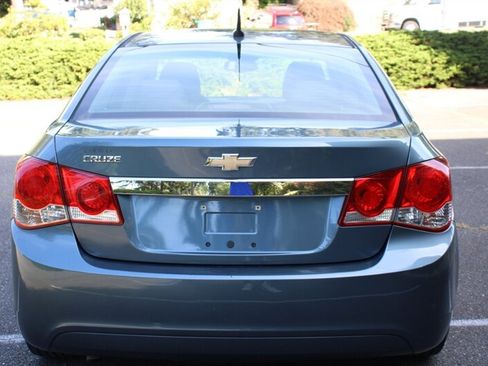 Used 2012 Chevrolet Cruze LS w/ Connectivity Package FWD image 11